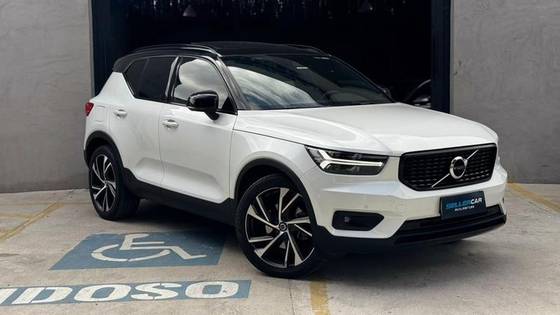 VOLVO XC40 2.0 T5 GASOLINA R-DESIGN AWD GEARTRONIC VOLVO XC40 2.0 T5 GASOLINA R-DESIGN AWD GEARTRONIC